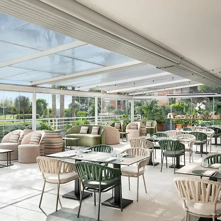 Courtyard By Marriott Rome Central Park-2