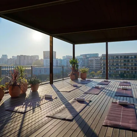 The Social Hub Barcelona Poblenou Extended Stay-3