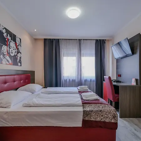 Hotel Klein Frankfurt East-3