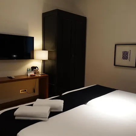 Hotel Market-2
