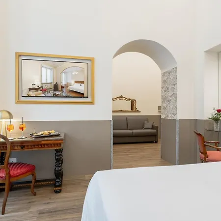 Hotel Roma E Rocca Cavour-3
