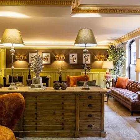 Mayfair House-3
