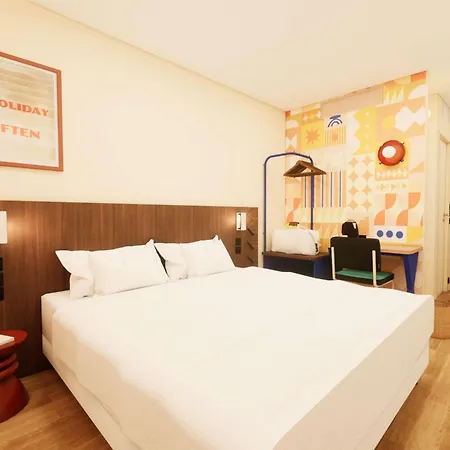 Ibis Styles Lyon Gerland-2