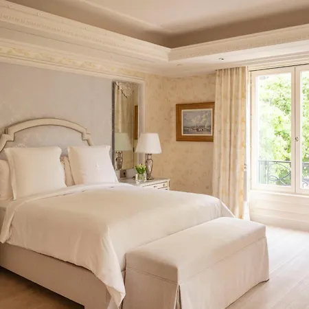 Four Seasons Hotel George V Paris-3