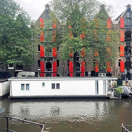 Houseboat Bonnie-2