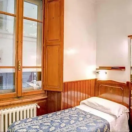 Hotel Lorena-3
