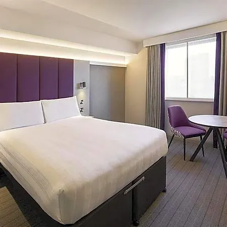 Premier Inn London City-3
