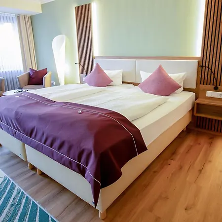 Hotel Wittelsbacher Hoeh-3