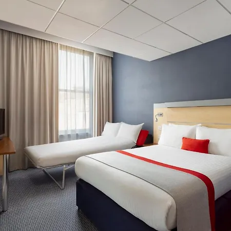 Holiday Inn Express Edinburgh City Centre By Ihg-2