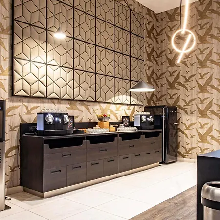 Novotel Paris 14 Porte D'Orleans-2