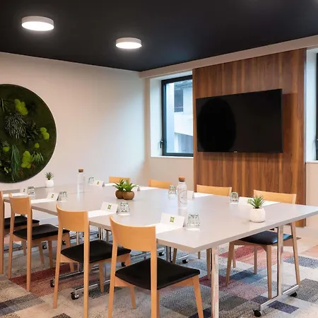 Ibis Styles Paris Meteor Avenue D'Italie-3