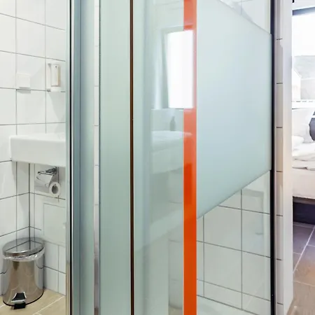 Augustus Hotel Bernkastel - Comfortable Budget Hotel-3