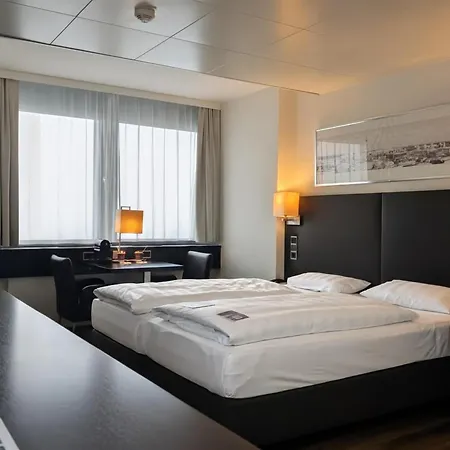 Park Inn By Radisson Berlin Alexanderplatz-3