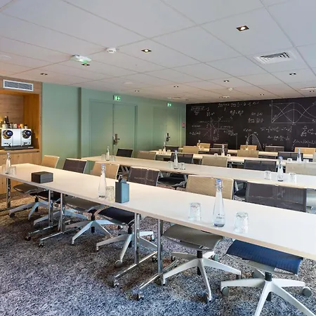 Novotel Bordeaux Centre Ville-3