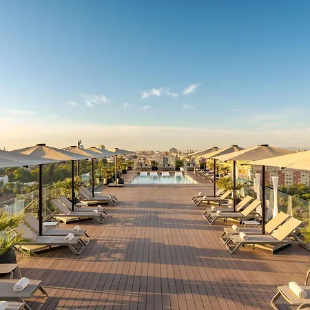 Novotel Valencia Lavant-3