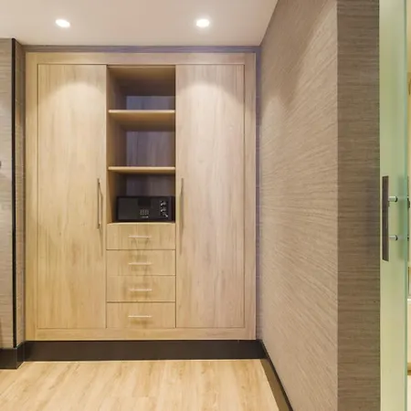 Ilunion Suites Madrid-2