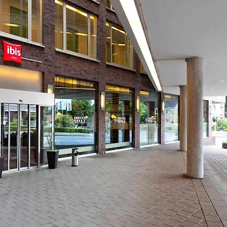 Ibis Hamburg Alsterring-3
