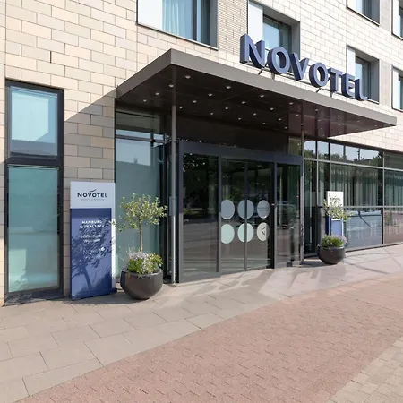 Novotel Hamburg City Alster-3