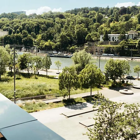 Novotel Lyon Centre-Confluence Bord De Saone-3