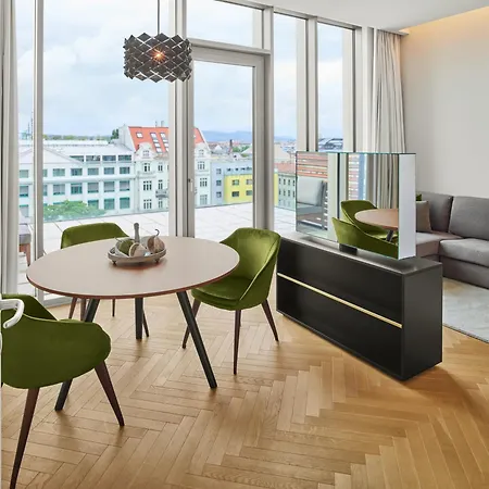 Crowne Plaza Vienna By Ihg-3
