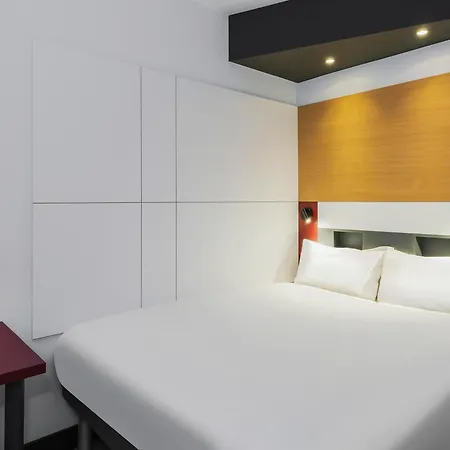 ibis budget Oostende Airport-3