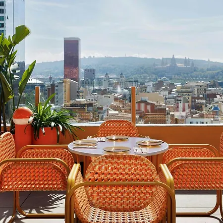 Moxy Barcelona-3