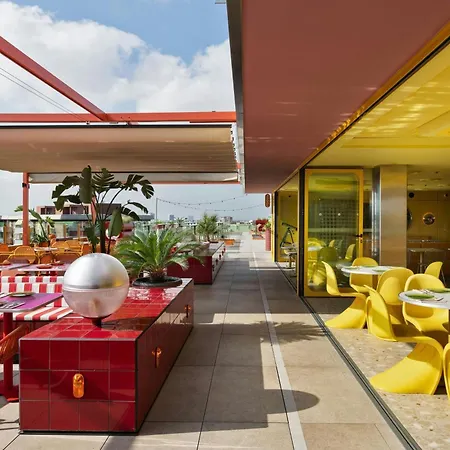 Moxy Barcelona-2
