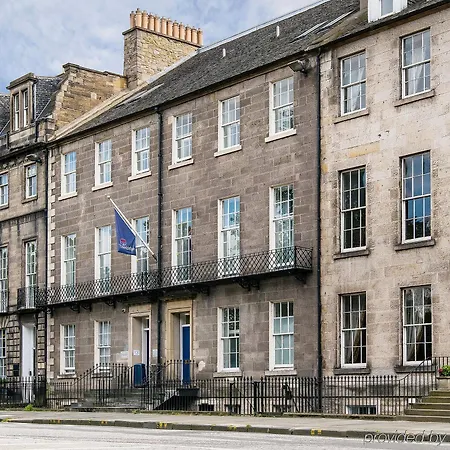 Travelodge Edinburgh Central Queen Street-3