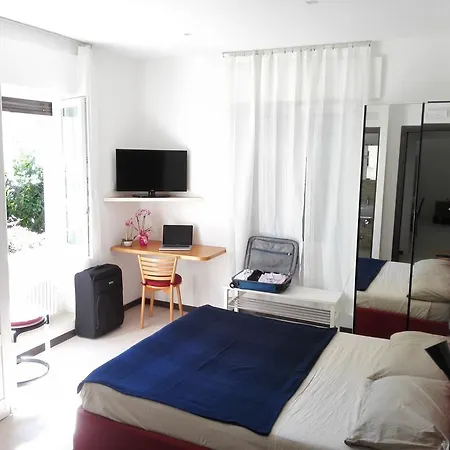 B&B Rosa Blu-2