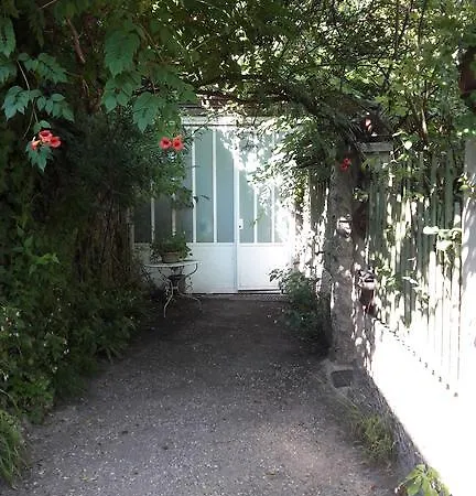 Villa Des Iris-3
