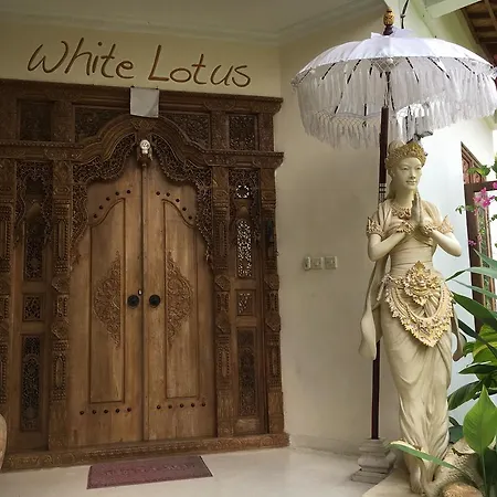 White Lotus Oasis-2