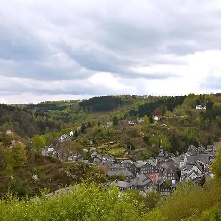Burghotel-3