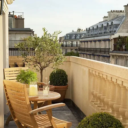 Hôtel De l'Arcade-3