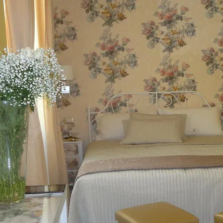 Cameo B&B-3