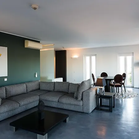 Apartments Pateo - Lisbon Lounge Suites-3