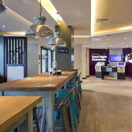 Premier Inn London Eltham-3