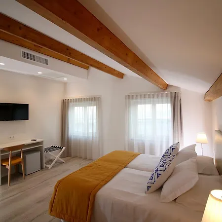 Hotel Riverside Alfama-3