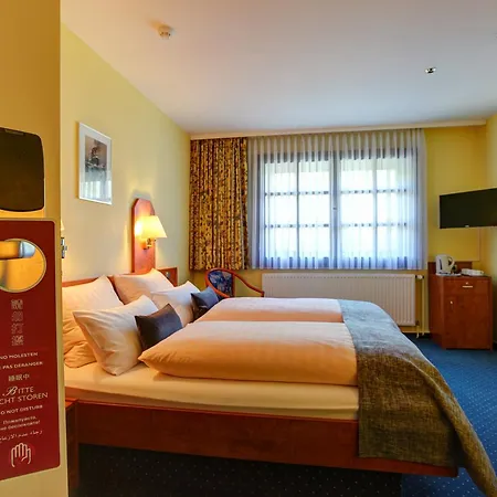 Hotel Elbinsel Free Parking-3