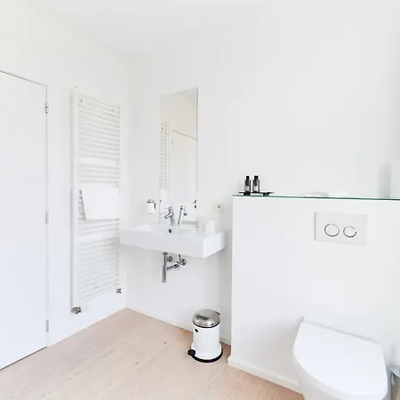 B&B X2Brussels-2
