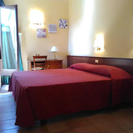 Casa Di Santa Francesca Romana A Ponte Rotto-2