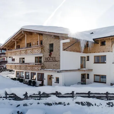 Landhotel Foehrenhof Ellmau-3