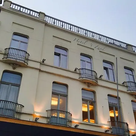 Hotel Bliss-3