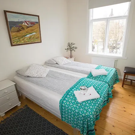 Central Guesthouse Reykjavik-3