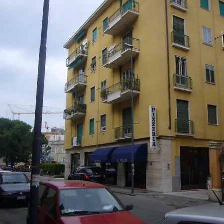Arcobaleno Affittacamere-3