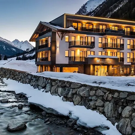 Hotel Modern Mountain-3