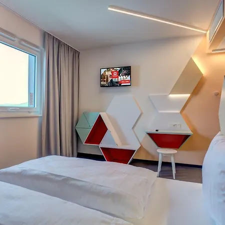 Meininger Hotel Heidelberg Hauptbahnhof-3