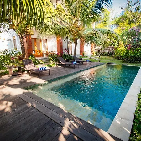 Flamboyant Villa Ubud-2
