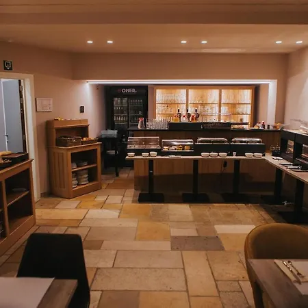 Hotel New Regina-3