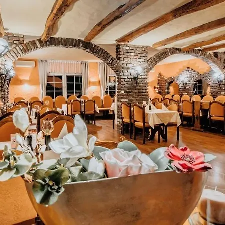 Hotel Restaurant Adria Stuben Bruehl-3