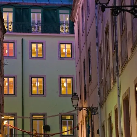 Lisbon Colours Bairro Alto Apartments-3